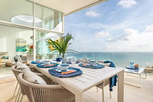 Penthouse Alba, Med One- Higueron, Fuengirola