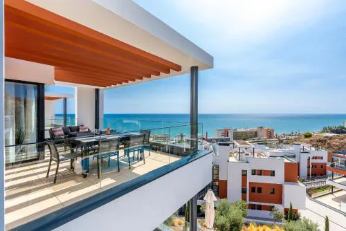 Penthouse Middle Views