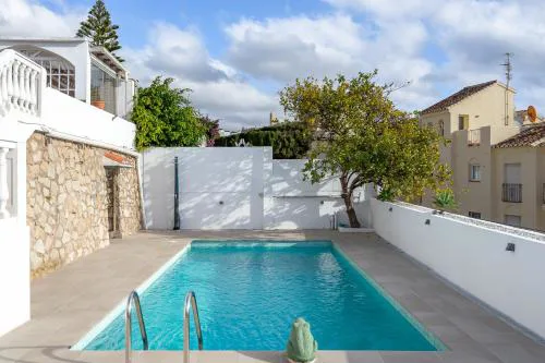 Stunning Seaview Villa by Costarentals - Ref 110