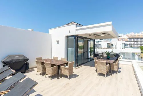 Townhouse 5 Minutes From The Beach