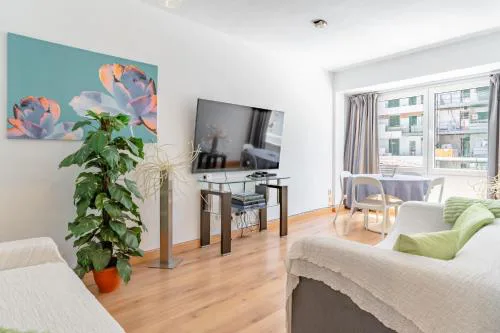Urbanza City Center and Beach Apartment