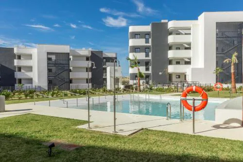 ViVi Homes - Carma Pool, Terrace, Garden & Beach