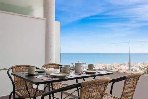 ViVi Homes - Sultana Gym, Pool, Terrace & Sea View