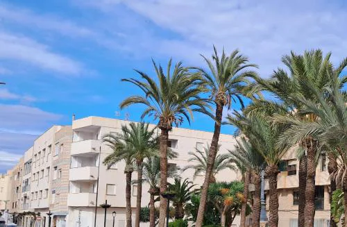 Piso Garrucha beautiful & spacious apartment - 50 meters from the beach