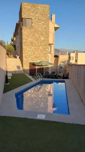 Casa en Granada zona residencial El Serrallo