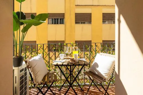 ChezmoiHomes Gran Via Cozy Apartment