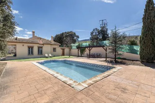 Finca rural en Dílar con piscina privada