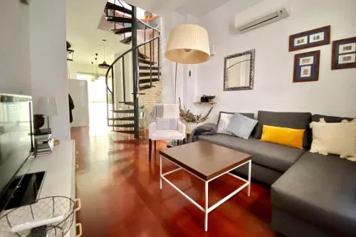 Granada Central 2-Bed Duplex High Speed WiFi