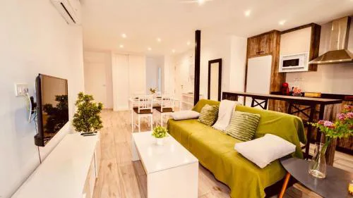 PRECIOSO PISO EN PLENO CENTRO Con PARKING OPCIONAL