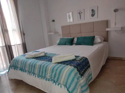 Vive Huelva ARAGON 4 HABITACIONES WIFI 300MB