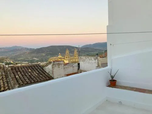 Renovated retro home w terrace