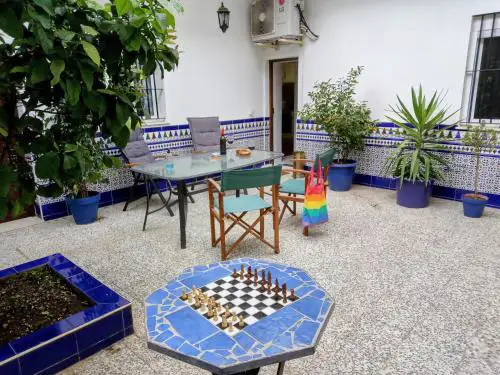 Casa Valientes B - Parking privado gratis & patio interior