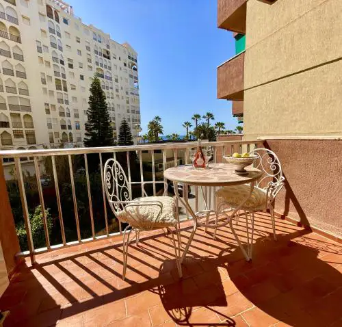 Beautiful 1 bedroom south facing apartment