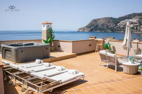 Fuerte Luxury Penthouse & Jacuzzi