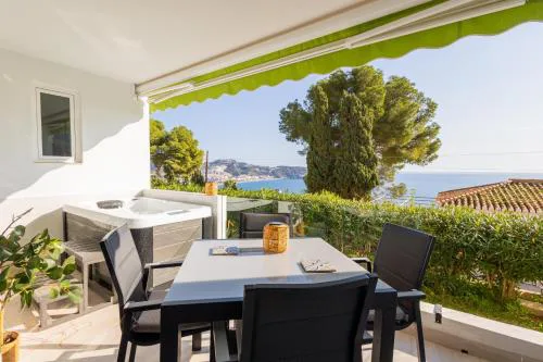 Seaside Spa Luxury Flat - Jacuzzi - Sauna - Sea view