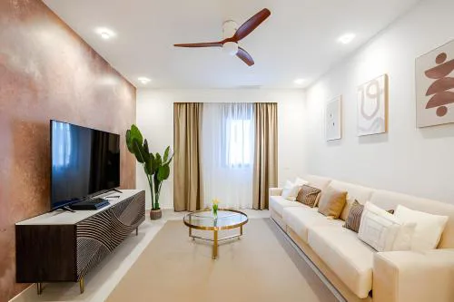 AlbertHouse - Lujoso Apartamento en el Centro de Málaga