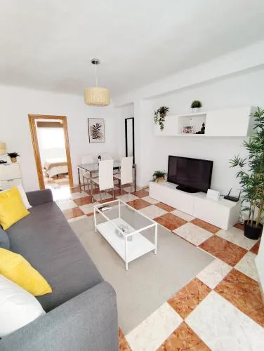 Amplio apartamento de 3 Habitaciones en el Centro de Málaga