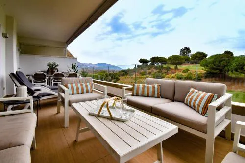 Appart de standing Piscine Superbe vue golf