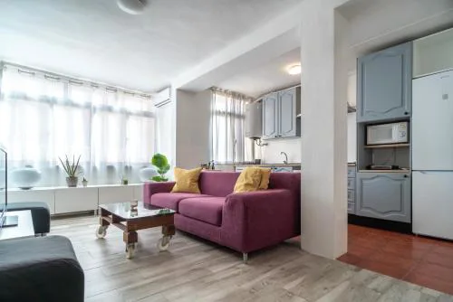 Bonito apartamento luminoso junto estación Vialia