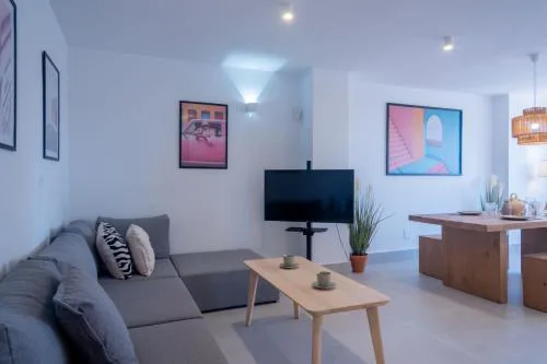 Bright Apartment with views 3 Bedrooms 2 Bathrooms