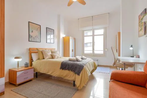 C10 Spacious 5 Bedroom in Soho
