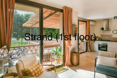 Choose from Mistral or Strand