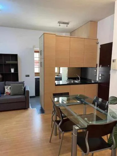 City flat victoria