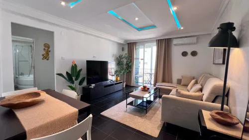 Cool, Modern and Snug 3BR Apartment Peachy Stays