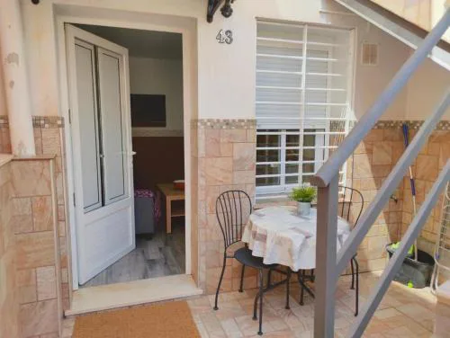 Cute Beach Home with Terrace in Pedregalejo