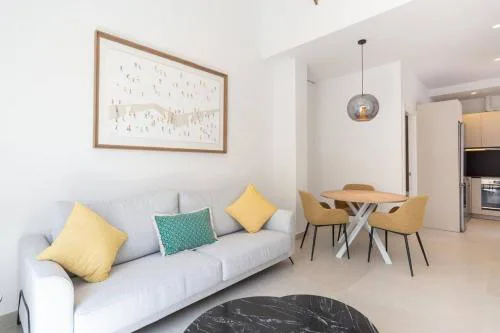 Deluxe 2 Bedroom Apartment