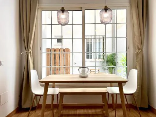 Encantador apartamento con patio