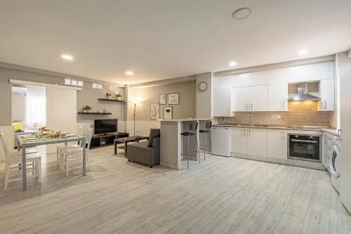 GMC Turistics - Great Apartment for Groups & Families