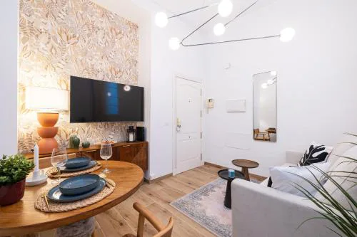 H2M Alamos Duplex, desk, dishwasher, shower