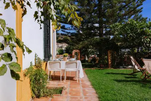 Hacienda Clavero Two Garden Apartment