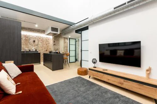 High ceiling gem in heart of Malaga historic district