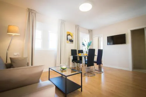 Holidays2Malaga Calle Nueva High Speed WIFI