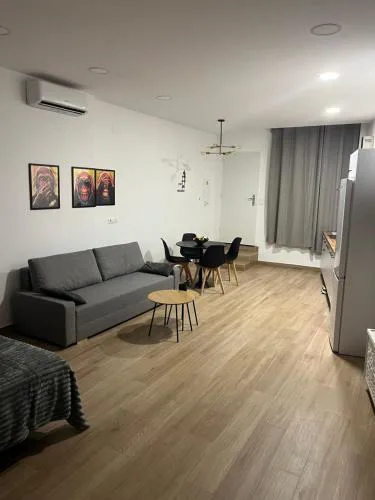 Living station 7