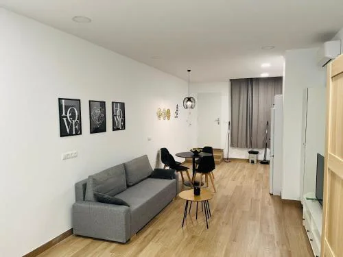 living station 8