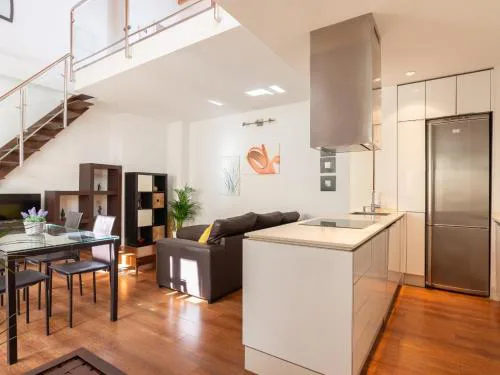 LU&CIA DUPLEX City Center