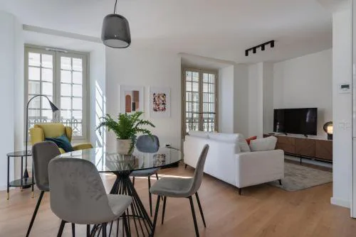 Luxury 2 bedroom Plaza Alcantara