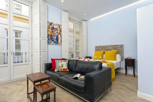 -MalagaSunApts-Picasso Classic