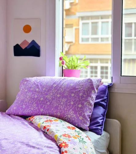 Modern Room near Airport & Center
