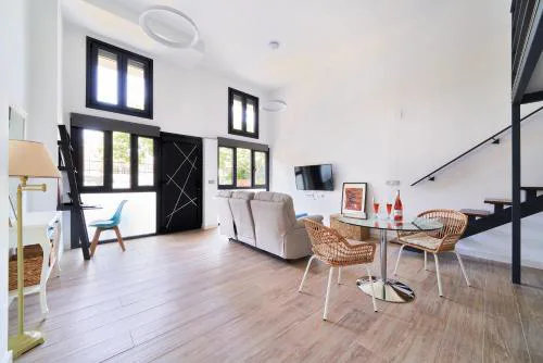 NEW APARTMENT CLOSE TO BEACH and QUIRON HOSPITAL