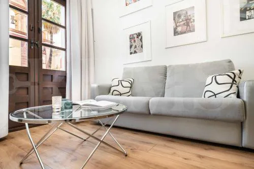Platinum Suite Picasso-Inspired REMS