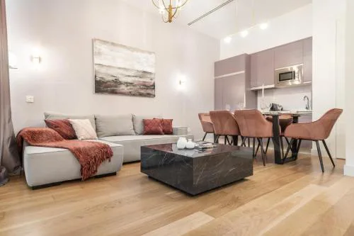 Sophisticated modern apartment Center by REMS