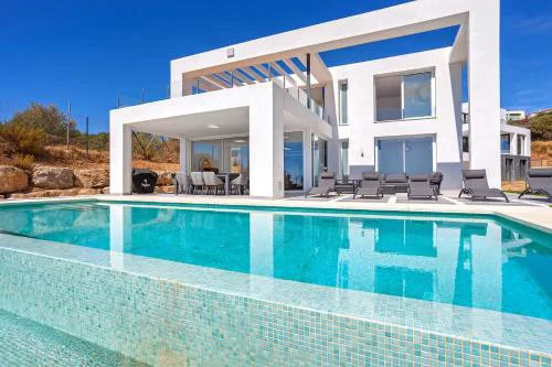 Villa BuenaVista Hills - Sea View - Infinity Pool - Parking - Grill