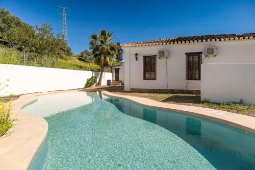Villa rural con piscina en Alora