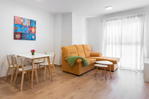 WintowinRentals Cozy Apartment Near Center