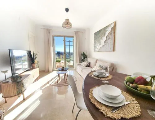 3BR Family apartment with pool
