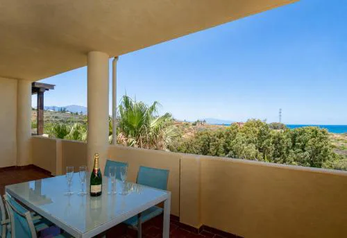 5006-Apt 2 bedrooms with sea view